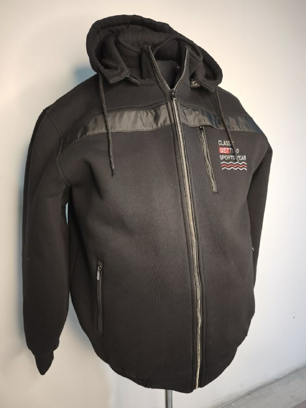 Трикотажная утепленная куртка